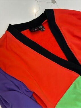 Lavon Sport Medium Vintage Havana VNeck Top Red Purple Green Black Buttonup